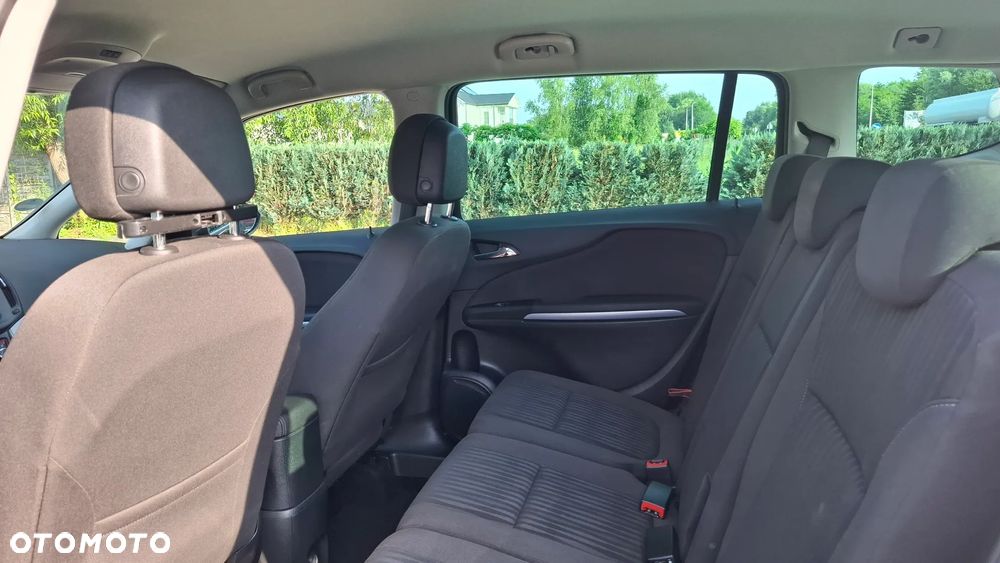 Opel Zafira - 20