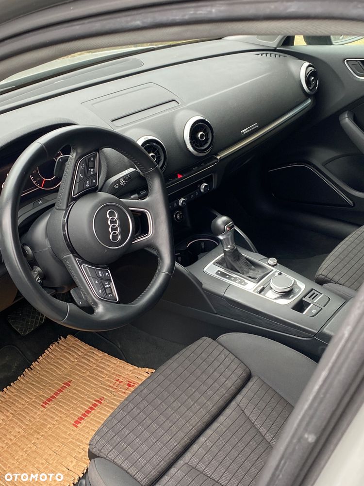 Audi A3 Sportback - 33