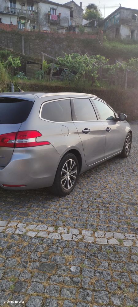 Peugeot 308 1.6 e-HDi Allure - 2