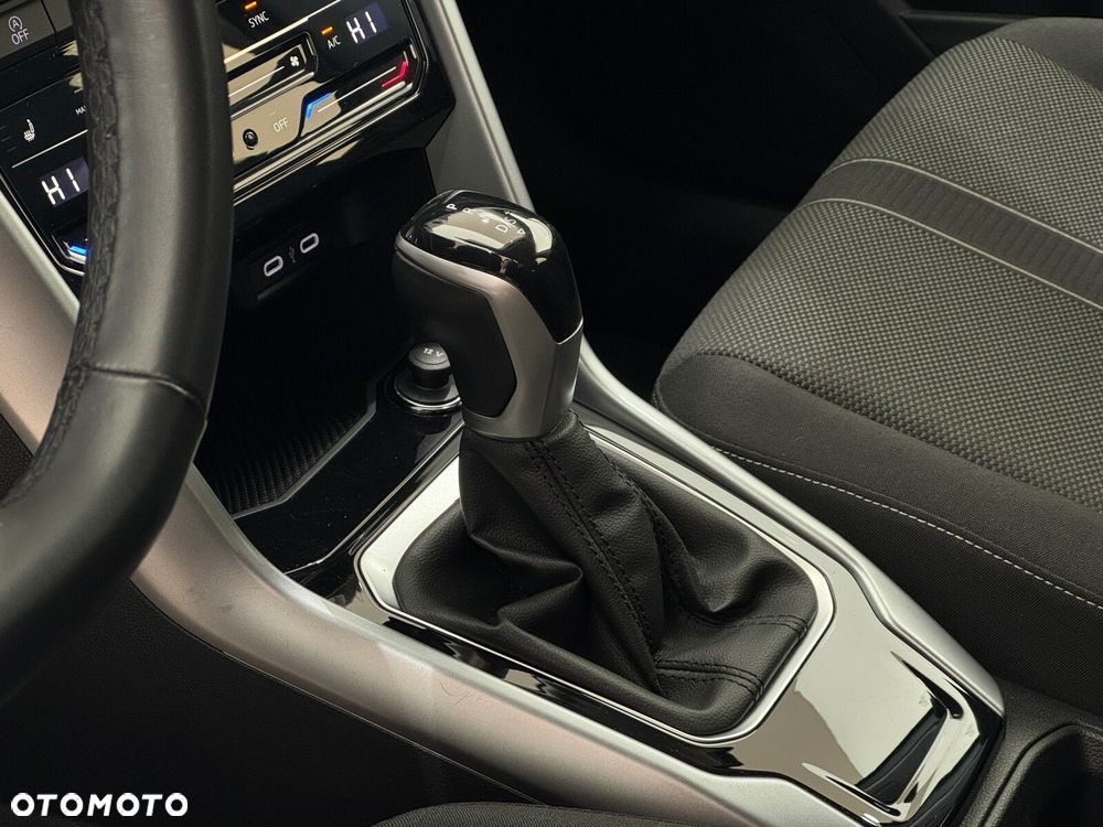 Volkswagen T-Roc 1.5 TSI Life DSG - 9