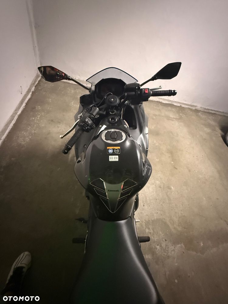 Kawasaki Ninja - 4