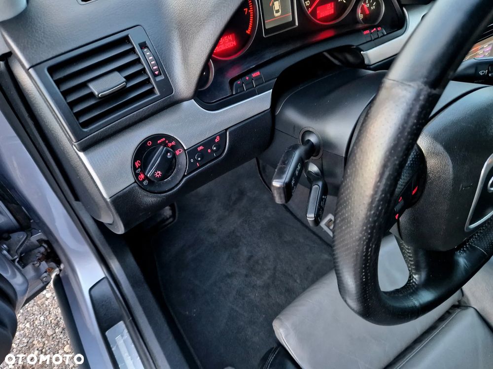 Audi A4 Avant - 19