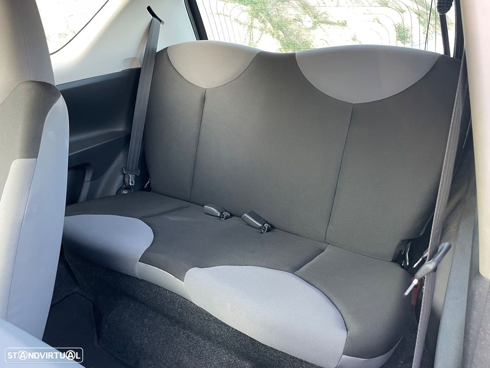 Peugeot 107 1.0 Trendy - 14