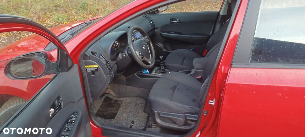 Hyundai i30 1.6 Comfort - 8