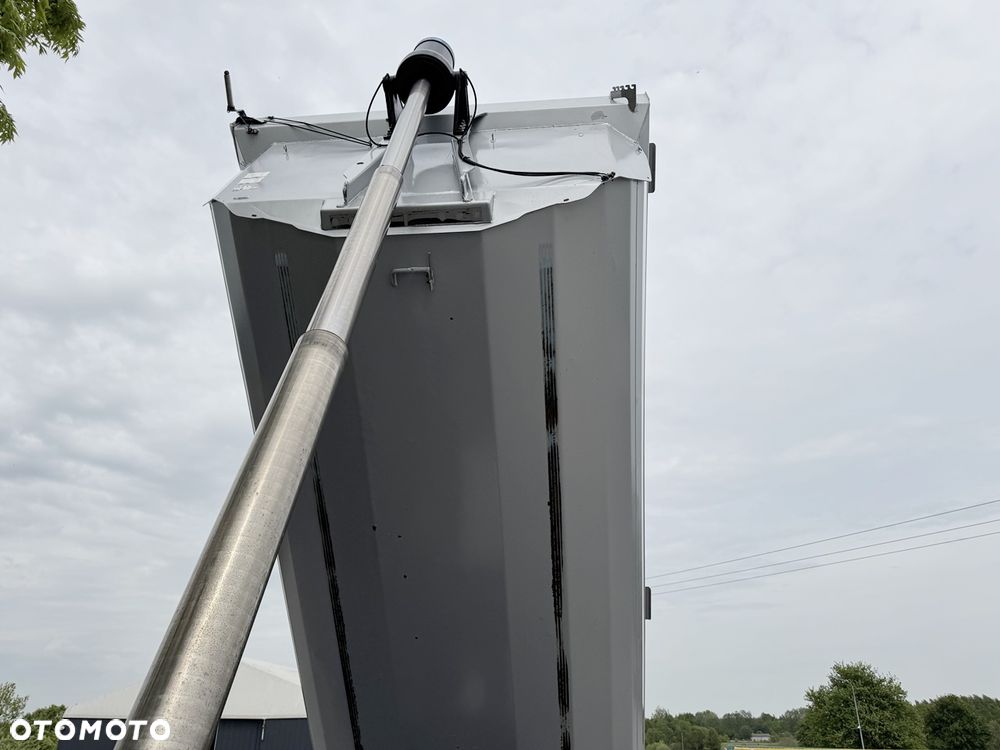Schwarzmuller H-K SERIE/ WAGA 5600 kg / PODNOSZONA OŚ  / DMC 36000 KG / IDEALNY STAN - 31