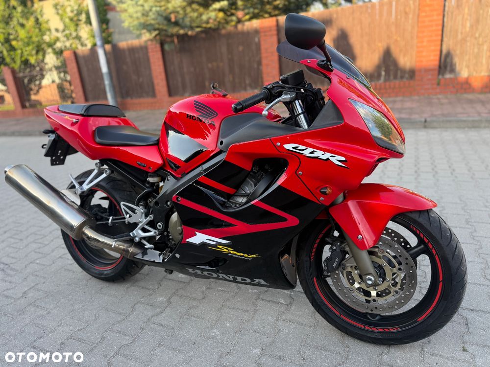 Honda CBR - 1