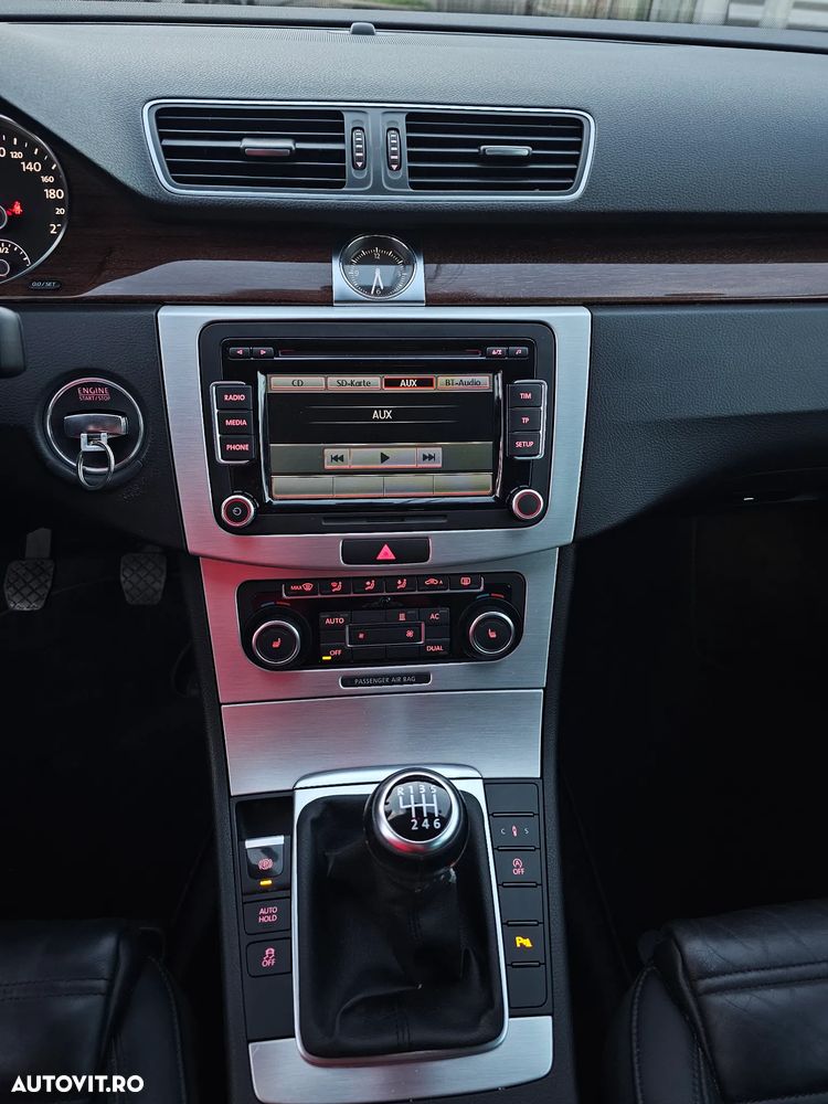 Volkswagen Passat 2.0 TDI DPF Sportline - 8