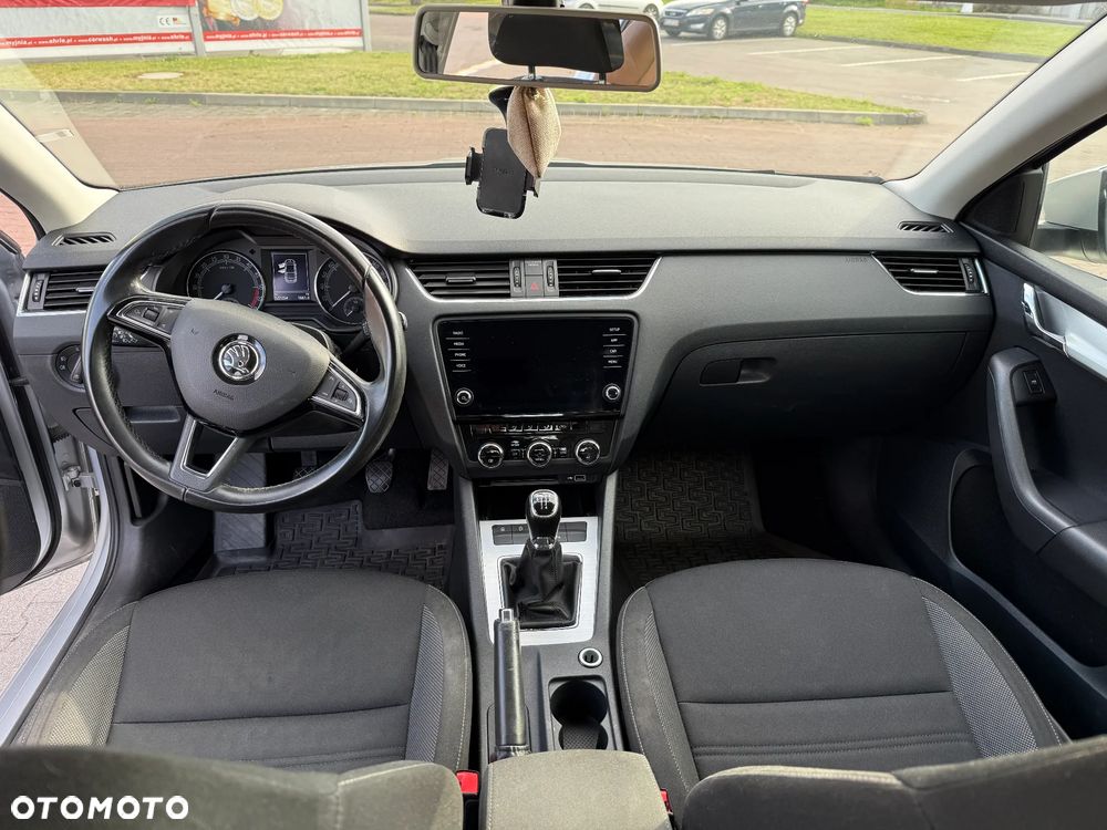 Skoda Octavia 1.6 TDI Ambition - 12