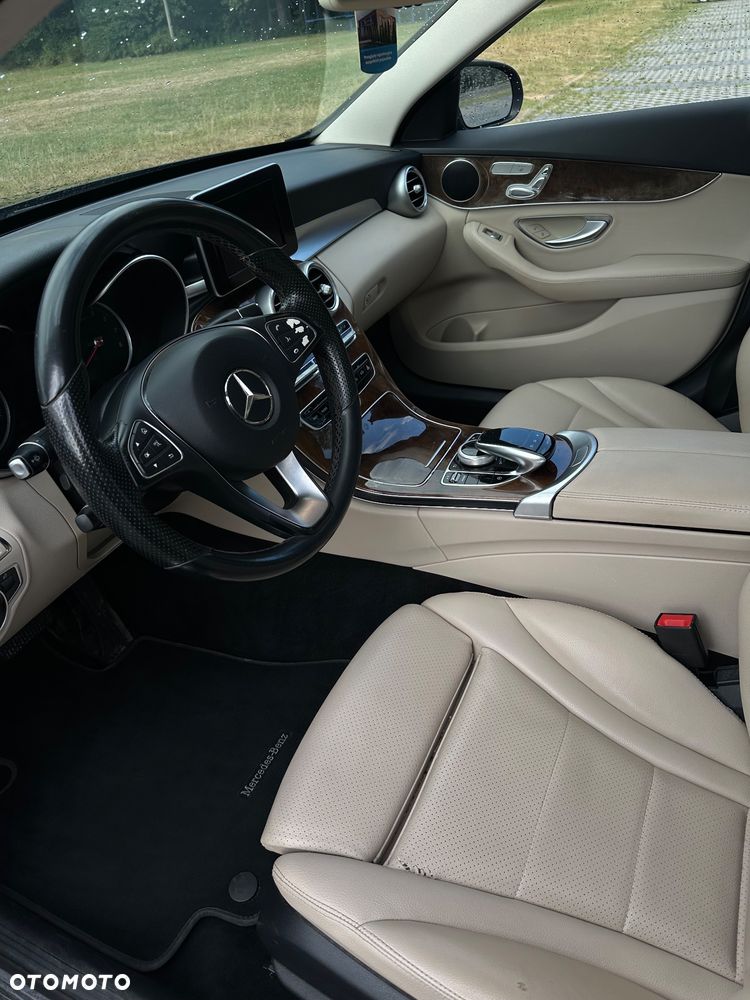 Mercedes-Benz Klasa C 300 7G-TRONIC - 6