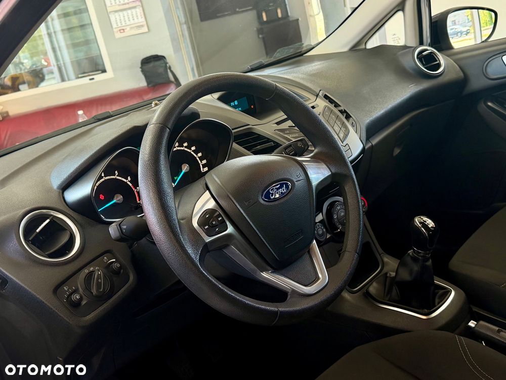 Ford Fiesta - 13