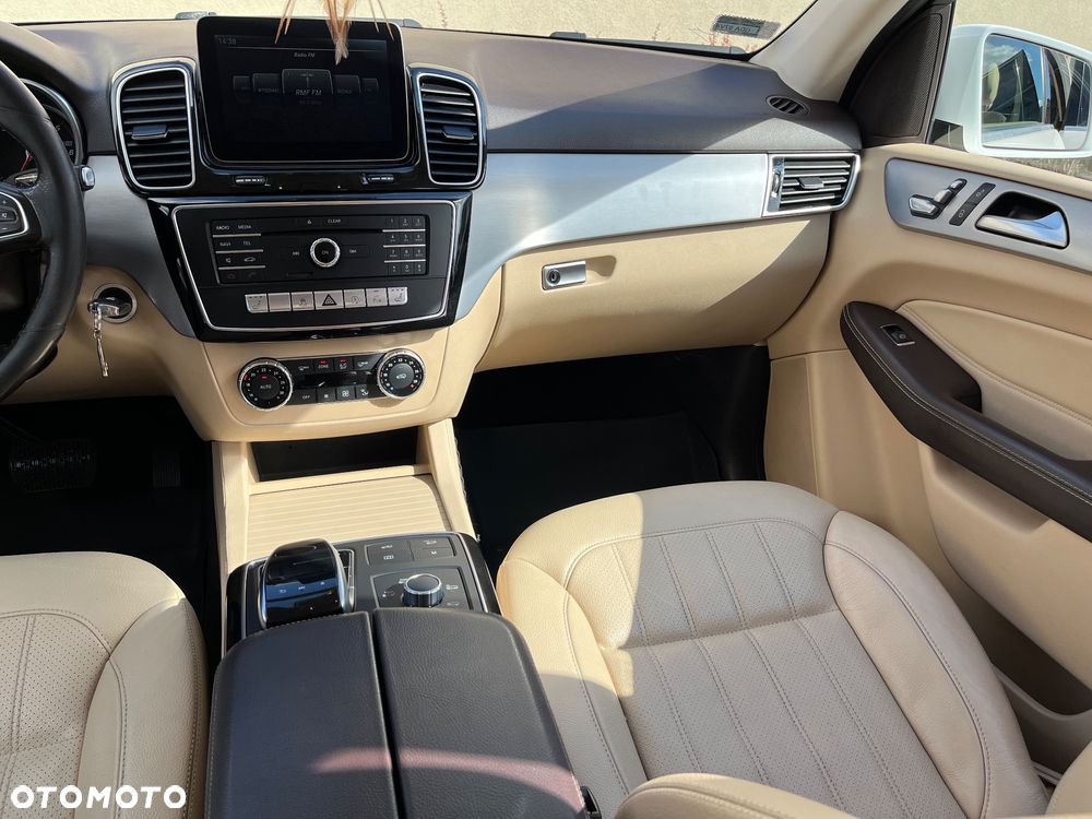 Mercedes-Benz GLE 250 d - 13