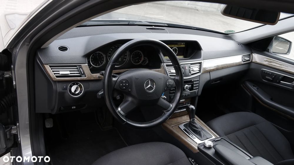 Mercedes-Benz Klasa E - 12