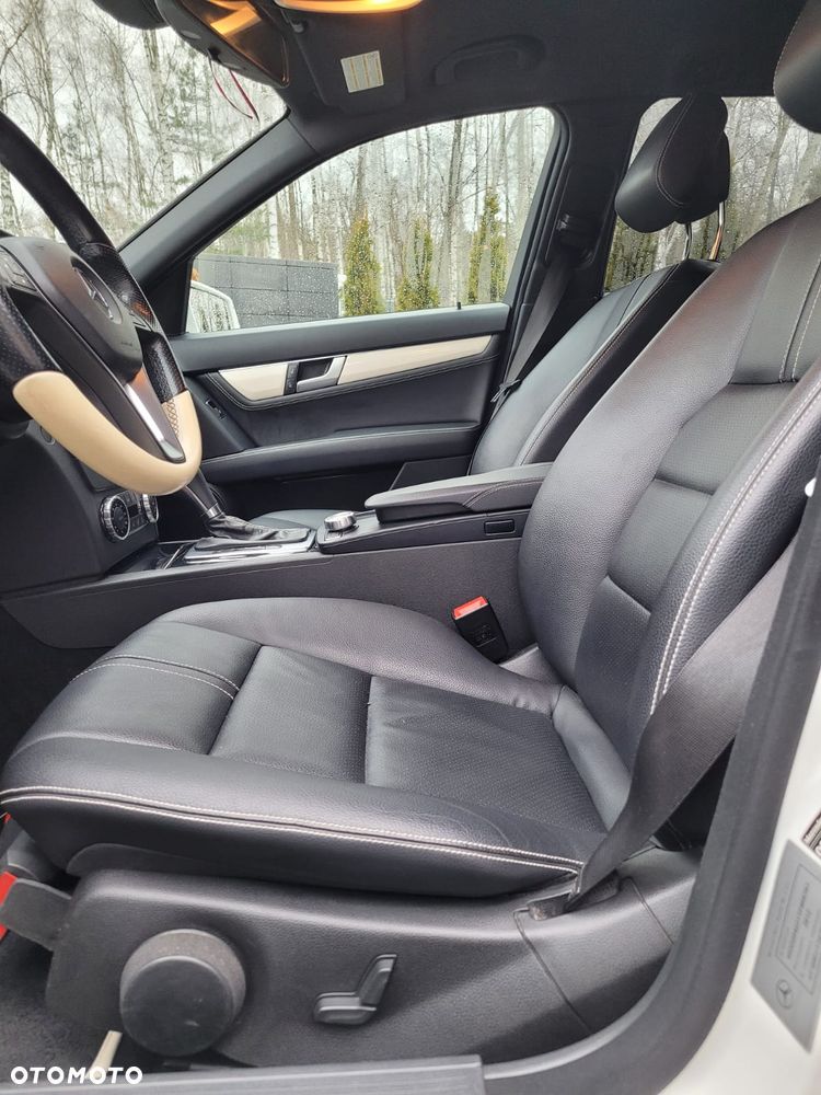 Mercedes-Benz Klasa C 180 7G-TRONIC - 20