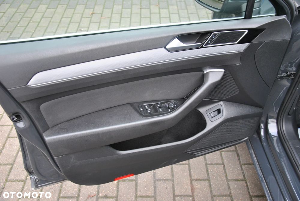Volkswagen Passat ver-2-0-tdi-bmt-comfortline-dsg - 13
