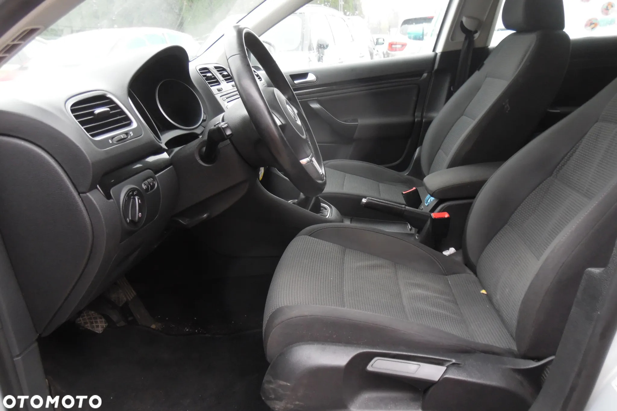Volkswagen Golf 1.6 TDI BlueMotion Technology Comfortline - 7