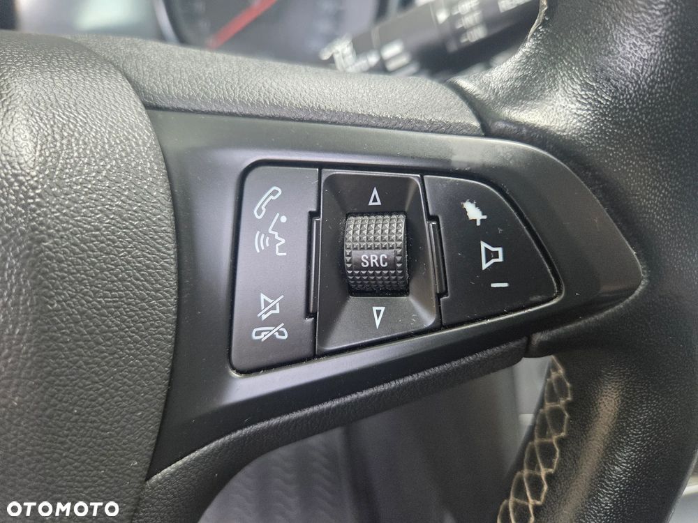 Opel Astra 1.4 Turbo Dynamic - 24
