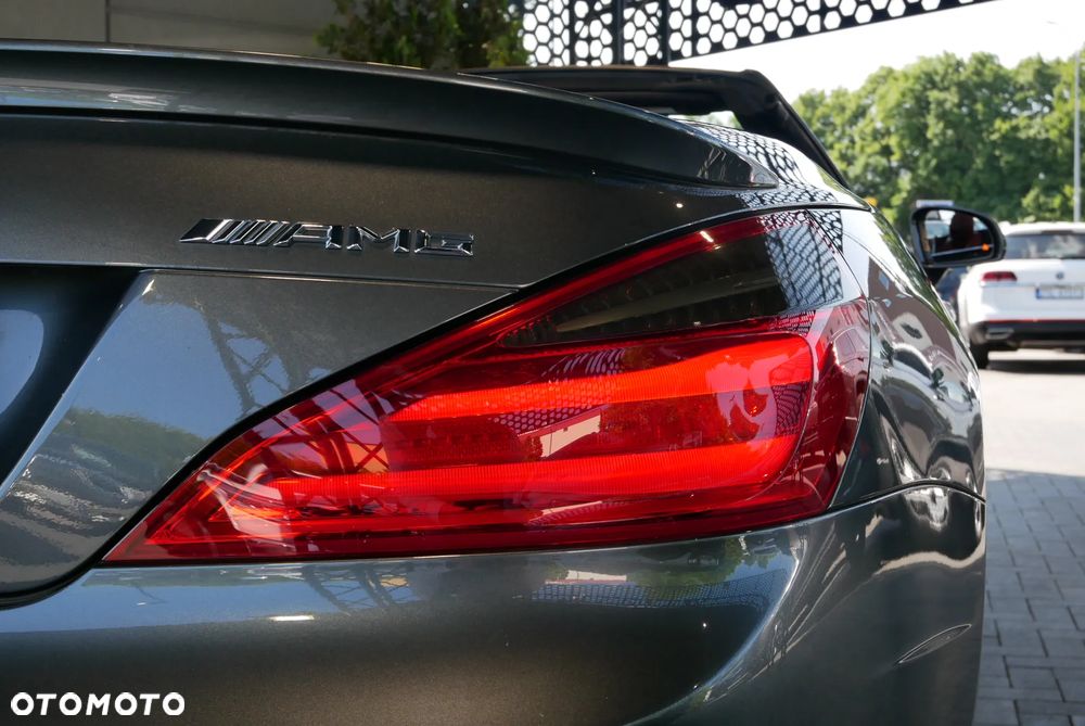 Mercedes-Benz SL 63 AMG - 34