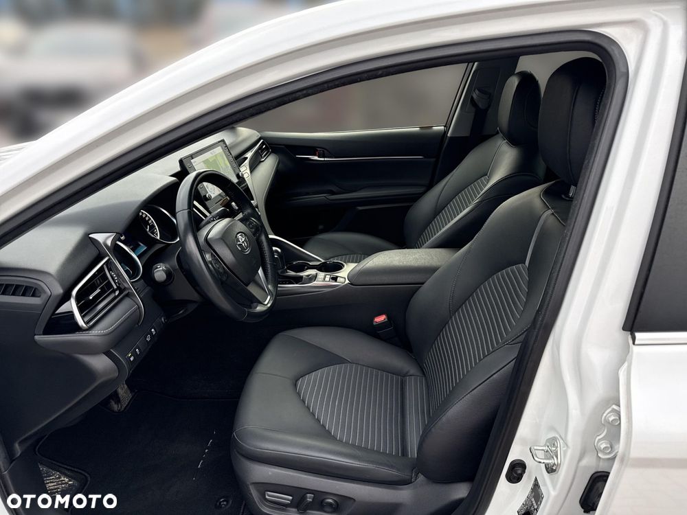 Toyota Camry 2.5 Hybrid Prestige CVT - 9