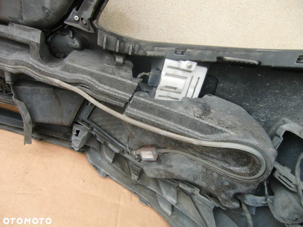 Zderzak Mercedes E KLASA W213 A213 6X PDC - 11