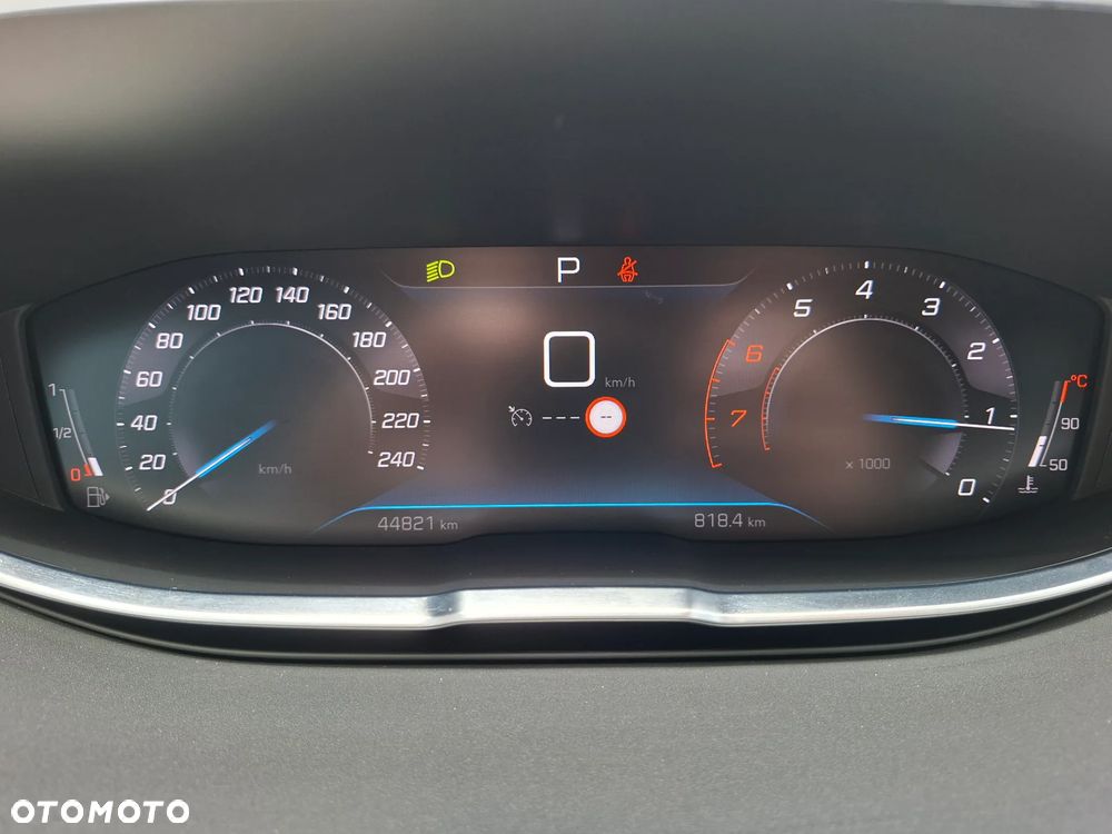 Peugeot 3008 1.2 PureTech Allure Pack S&S EAT8 - 29