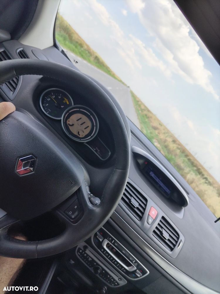 Renault Megane - 14