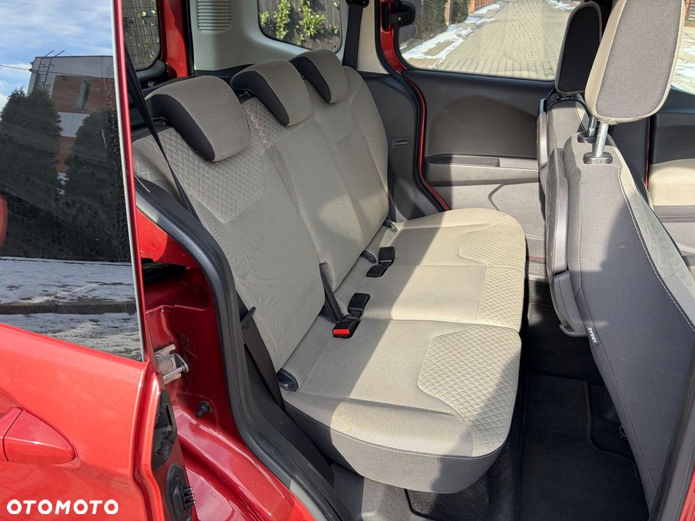 Ford Tourneo Connect 1.5 TDCi Titanium - 6