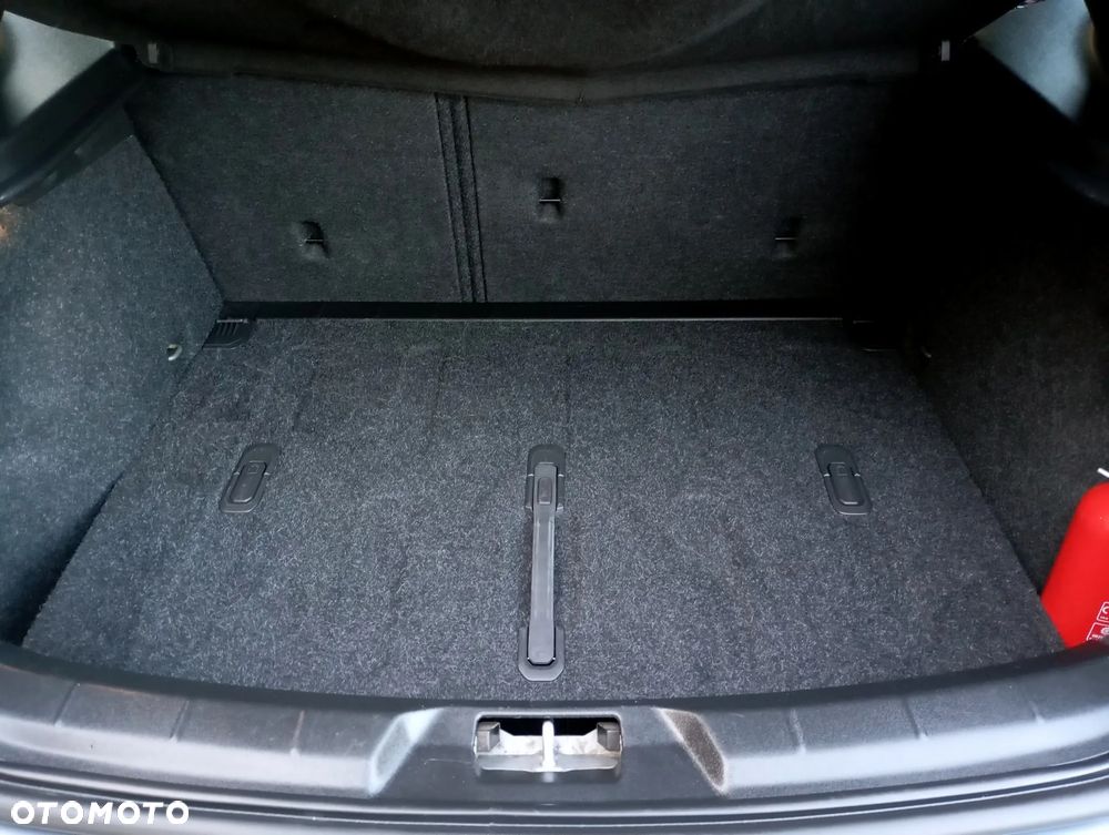 Volvo V40 D2 Drive-E Momentum - 29