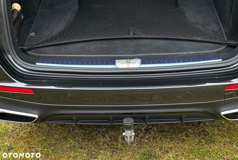 Mercedes-Benz Klasa E 200 mHEV 4-Matic AMG 9G-Tronic - 13