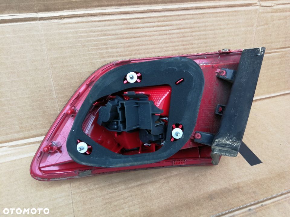 Ibiza 6J kombi lift lampa lewy tył lewa led w blotnik - 2