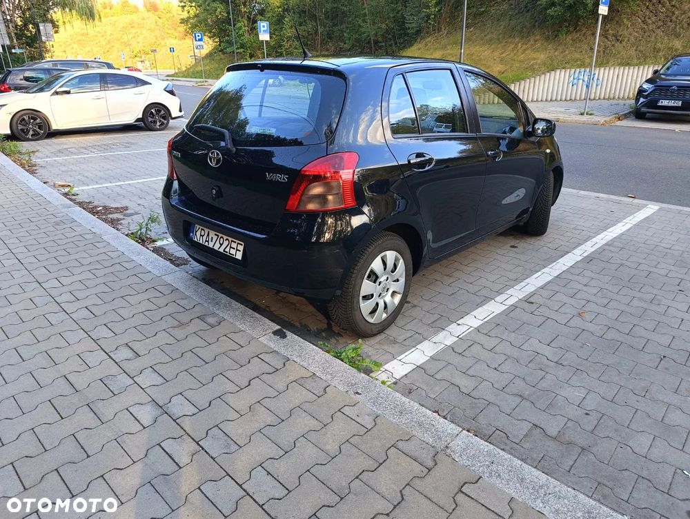 Toyota Yaris - 5