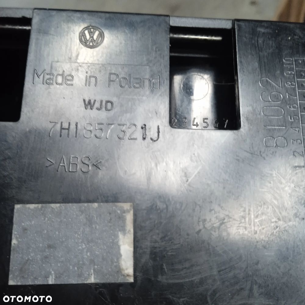 Uchwyt na kubki popielniczka T5 7H1857321J - 6