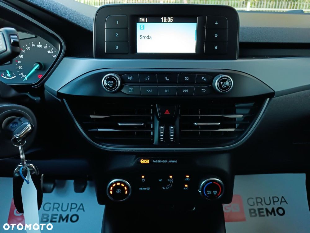 Ford Focus 1.0 EcoBoost Trend - 18