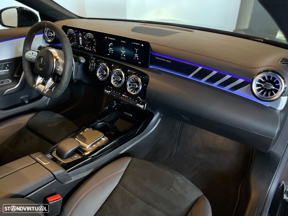 Mercedes-Benz CLA 45 AMG S Shooting Brake 4Matic+ - 30