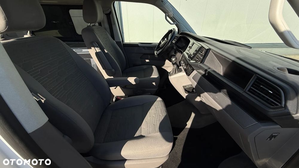 Volkswagen California - 12