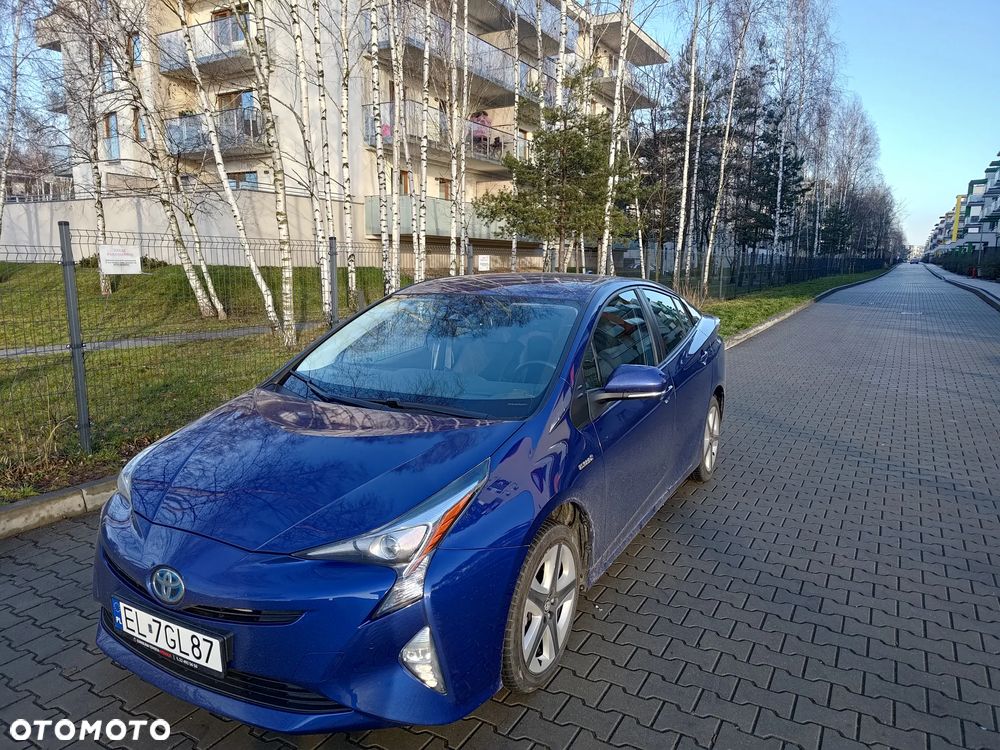 Toyota Prius 1.8 Hybrid Premium - 2