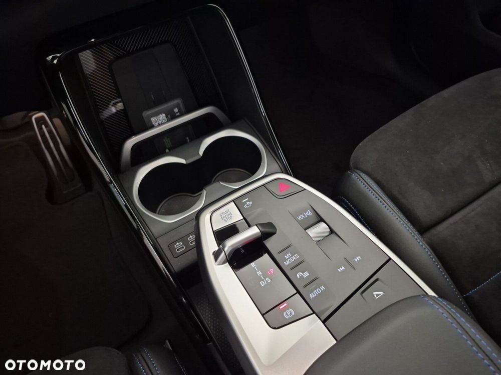 BMW X1 - 16