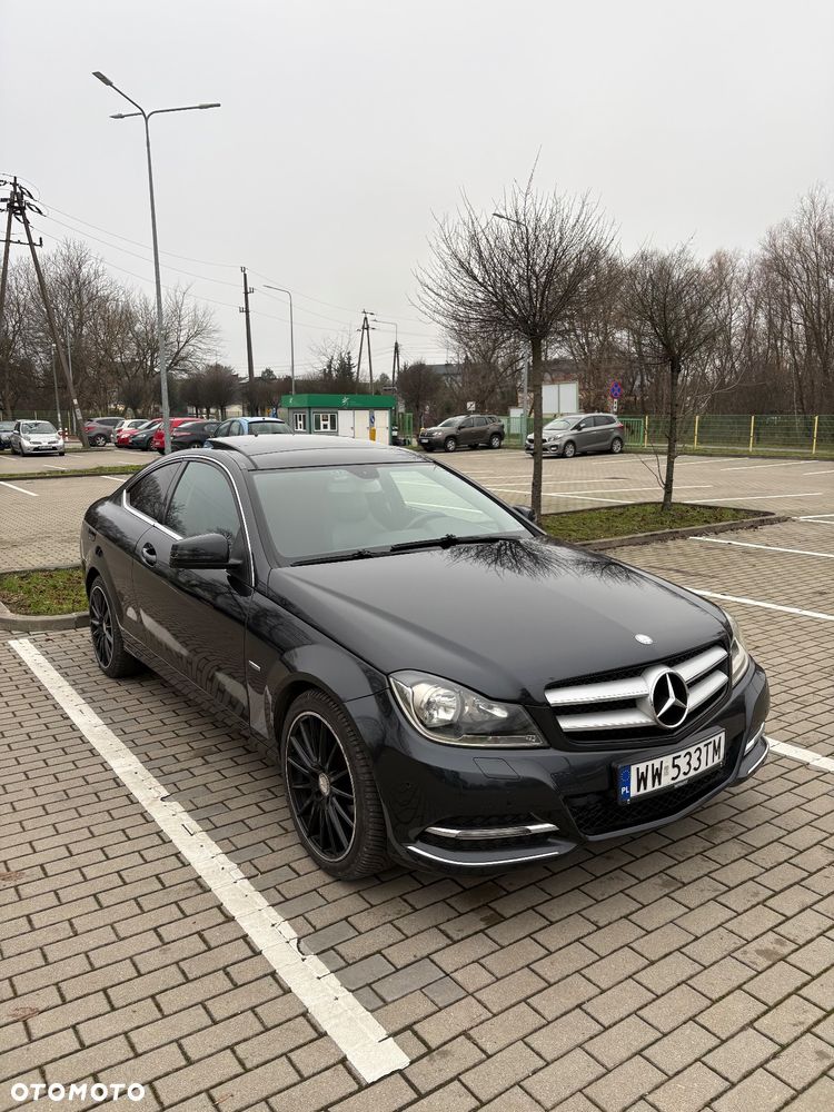 Mercedes-Benz Klasa C 180 CGI BlueEFFICIENCY - 10