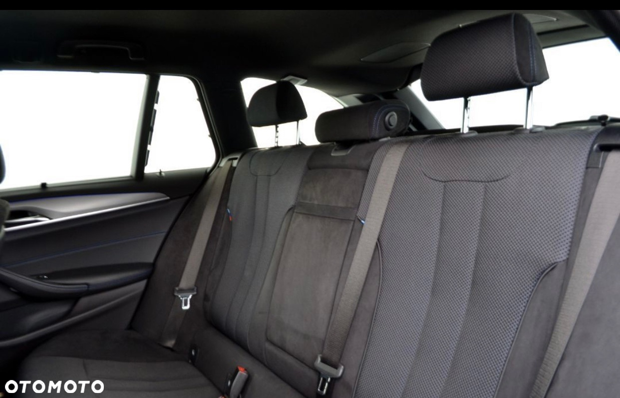 BMW Seria 5 520d xDrive M Sport sport - 11