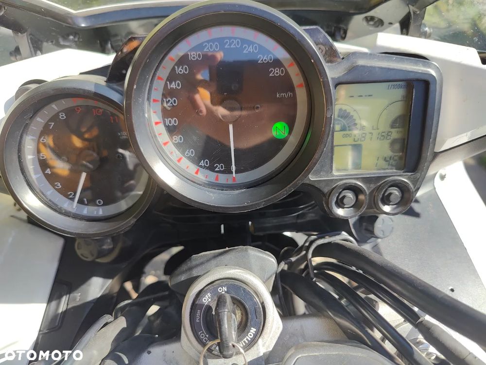 Yamaha FJR - 8