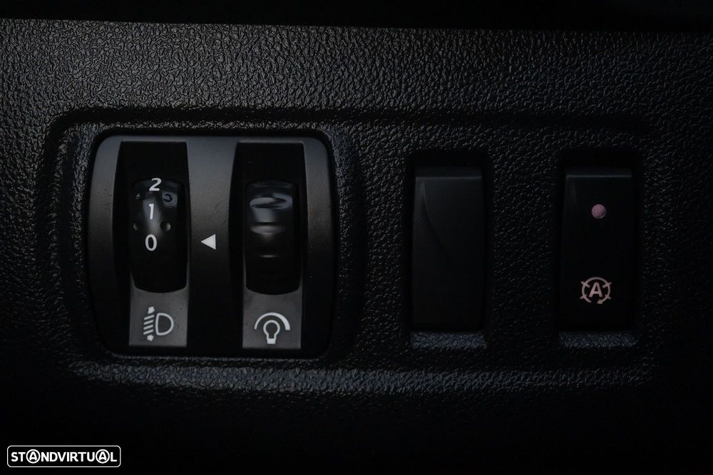 Renault Clio 0.9 TCe Limited - 19