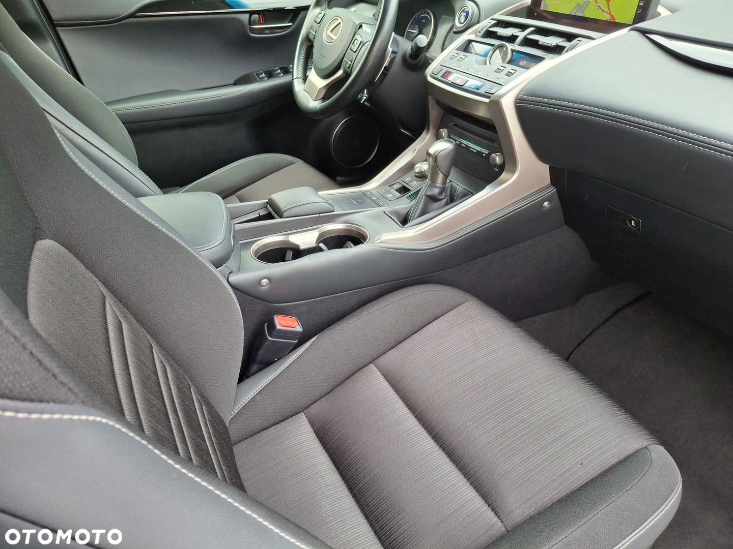 Lexus NX - 15
