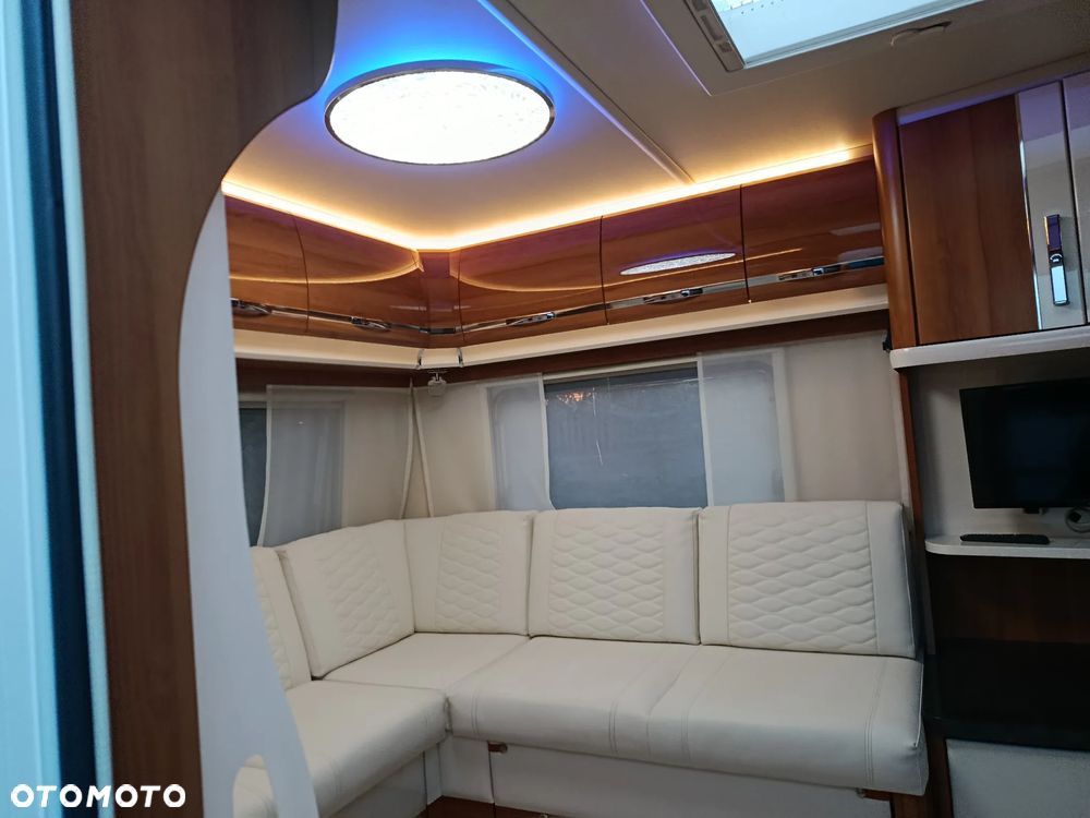 Fendt Caravan Diamant Black 590 - 23