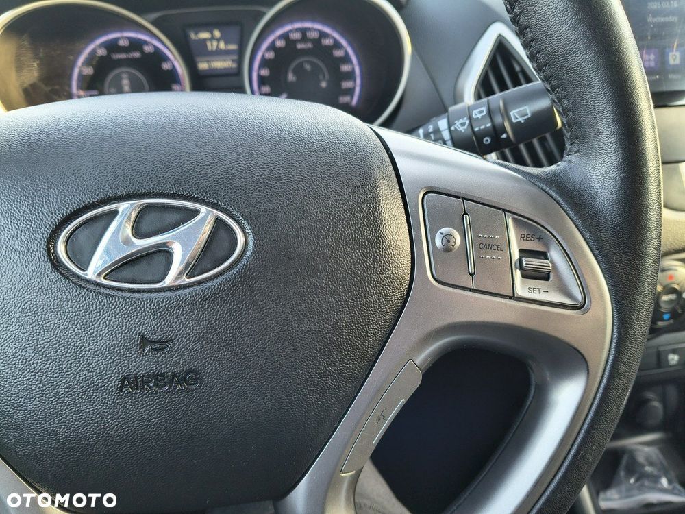 Hyundai ix35 - 11
