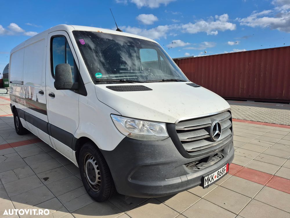 Mercedes-Benz Sprinter - 16