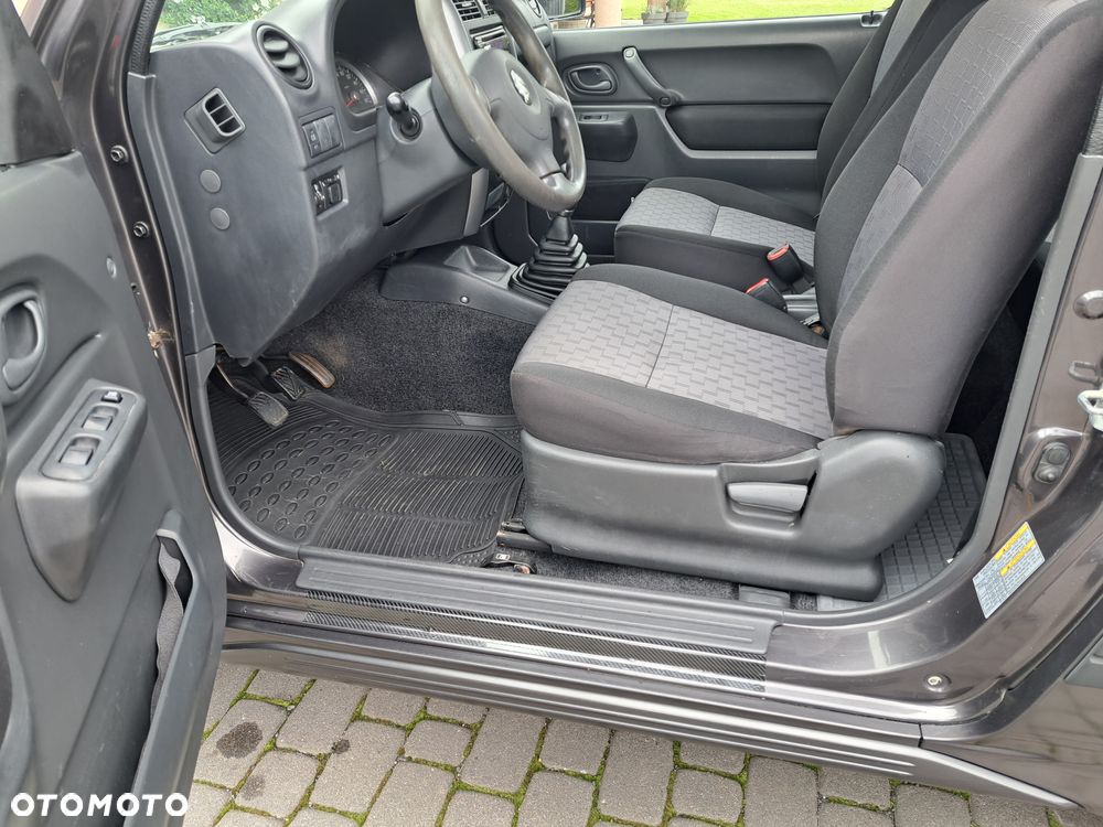 Suzuki Jimny - 23