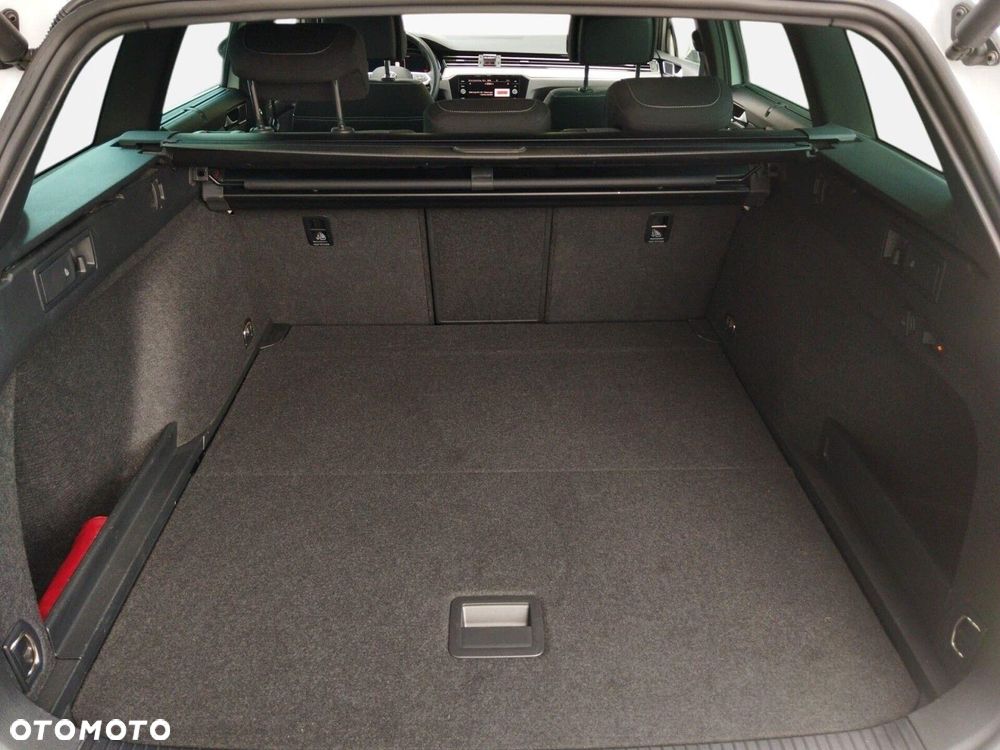 Volkswagen Passat - 39