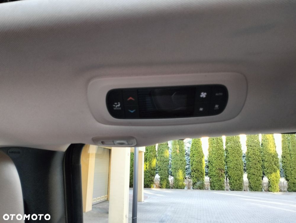 Chrysler Pacifica - 13