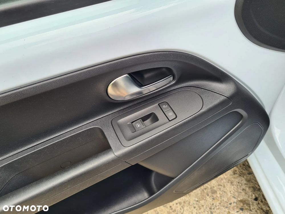 Volkswagen up! - 5