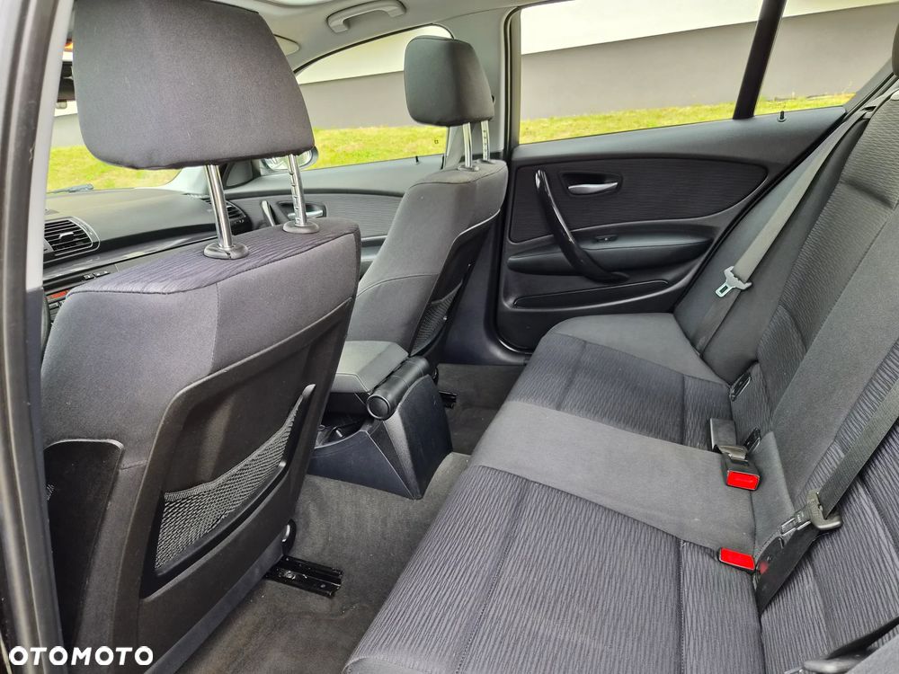 BMW Seria 1 - 23