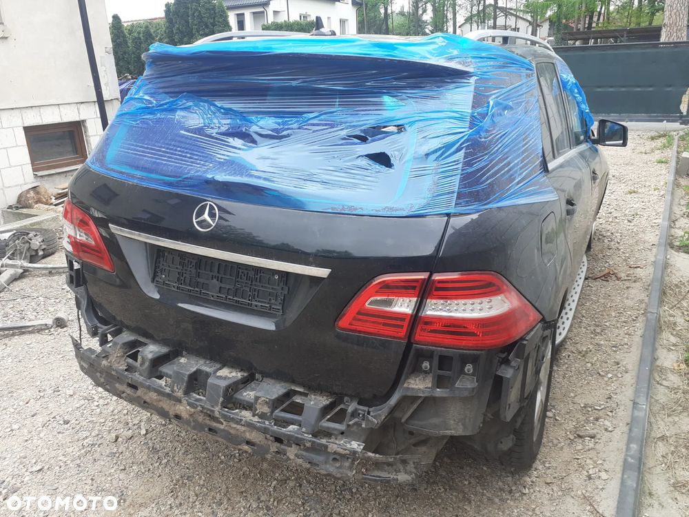 Mercedes-Benz ML - 6